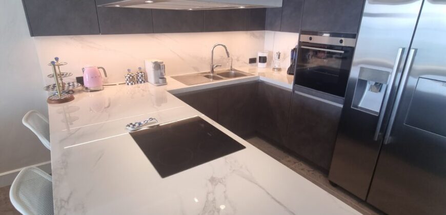 Lux 3 bedroom residance on seafront