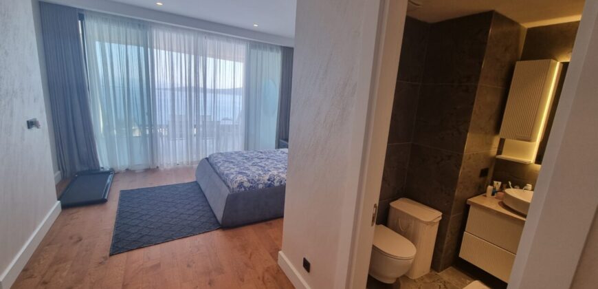 Lux 3 bedroom residance on seafront