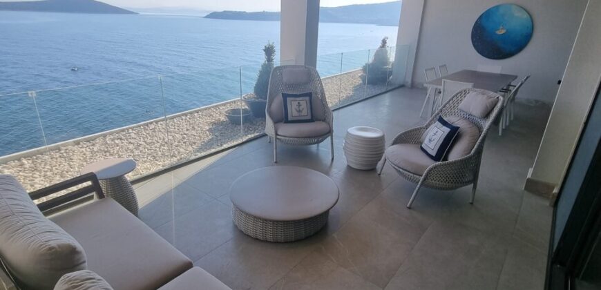 Lux 3 bedroom residance on seafront