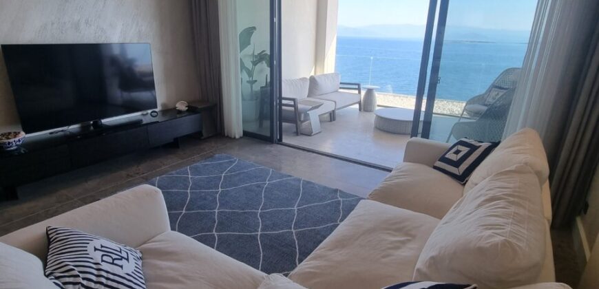 Lux 3 bedroom residance on seafront