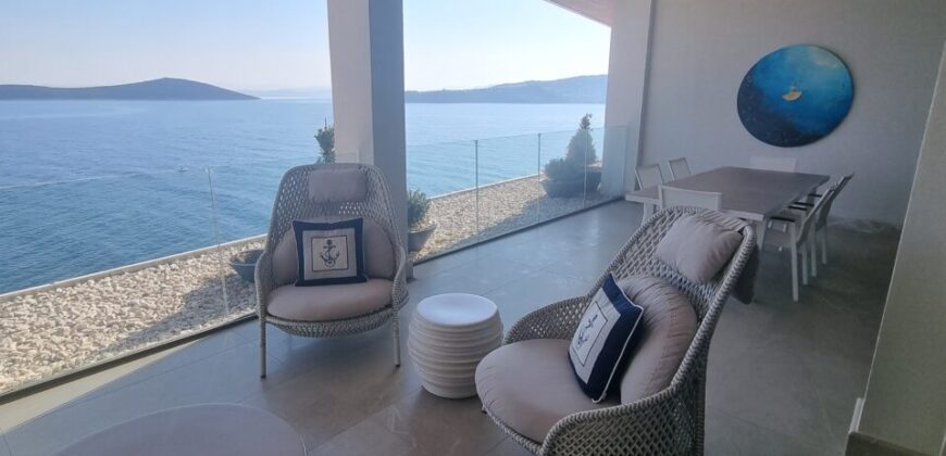 Lux 3 bedroom residance on seafront