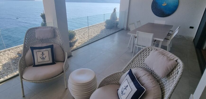 Lux 3 bedroom residance on seafront